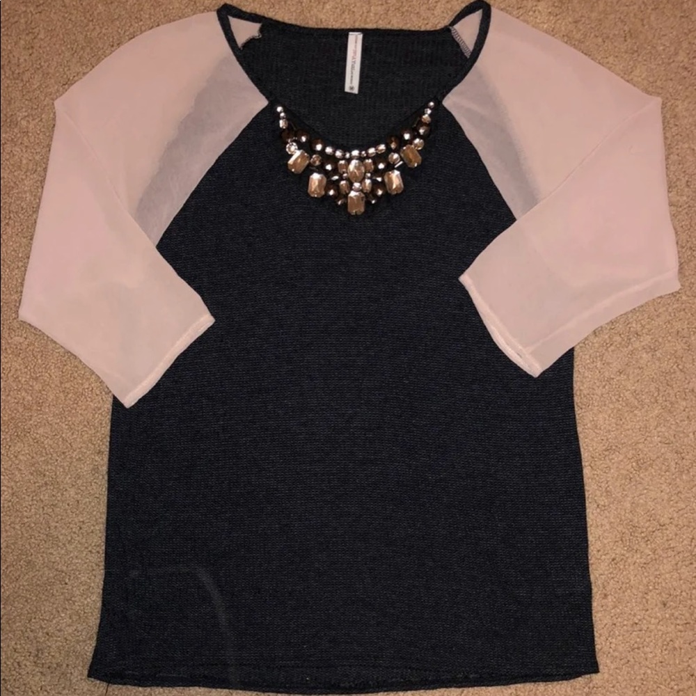 Yuni Los Angeles Sweater